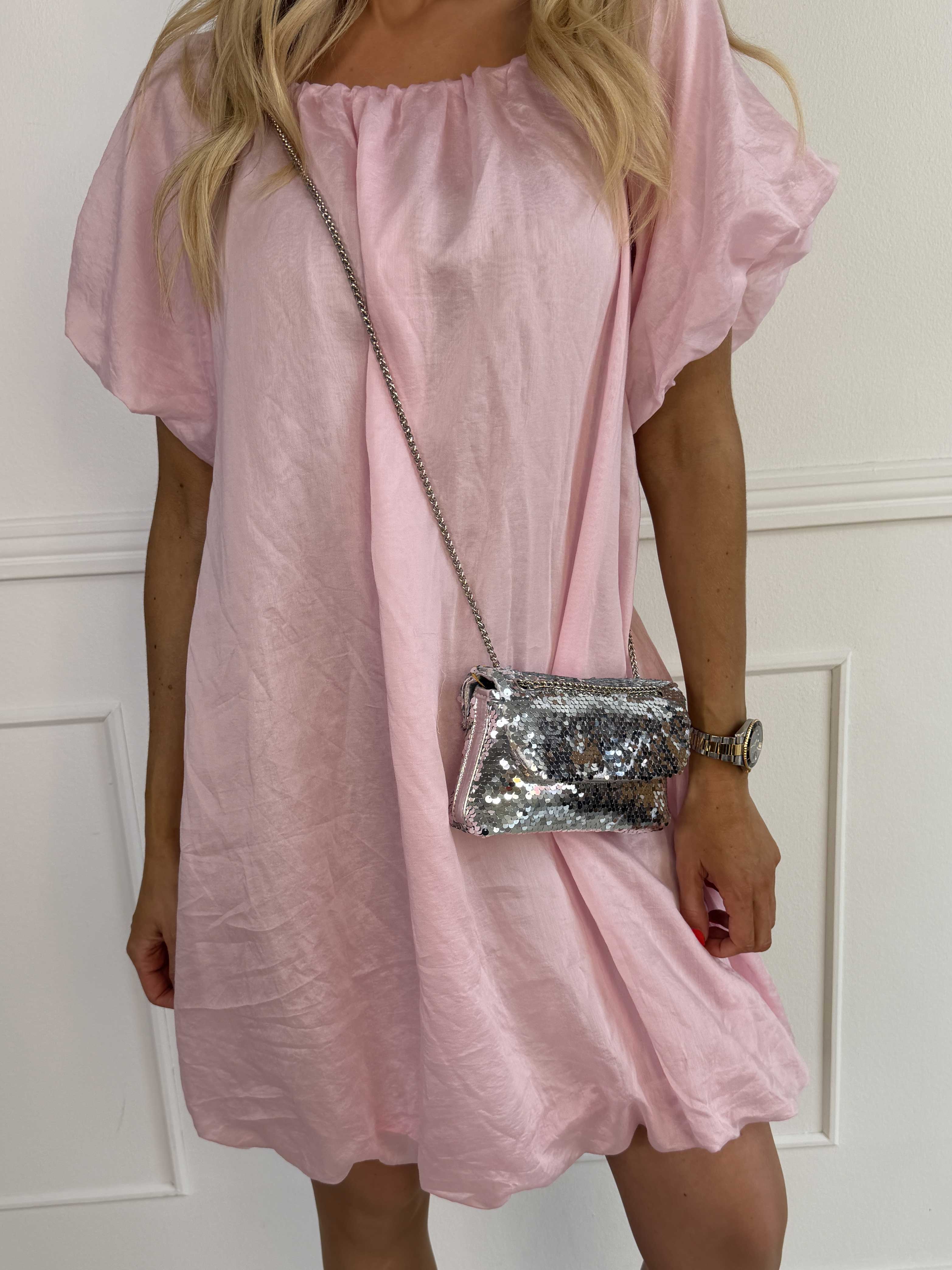 Isabel - Luftig kjole i viskose med let puf-effekt